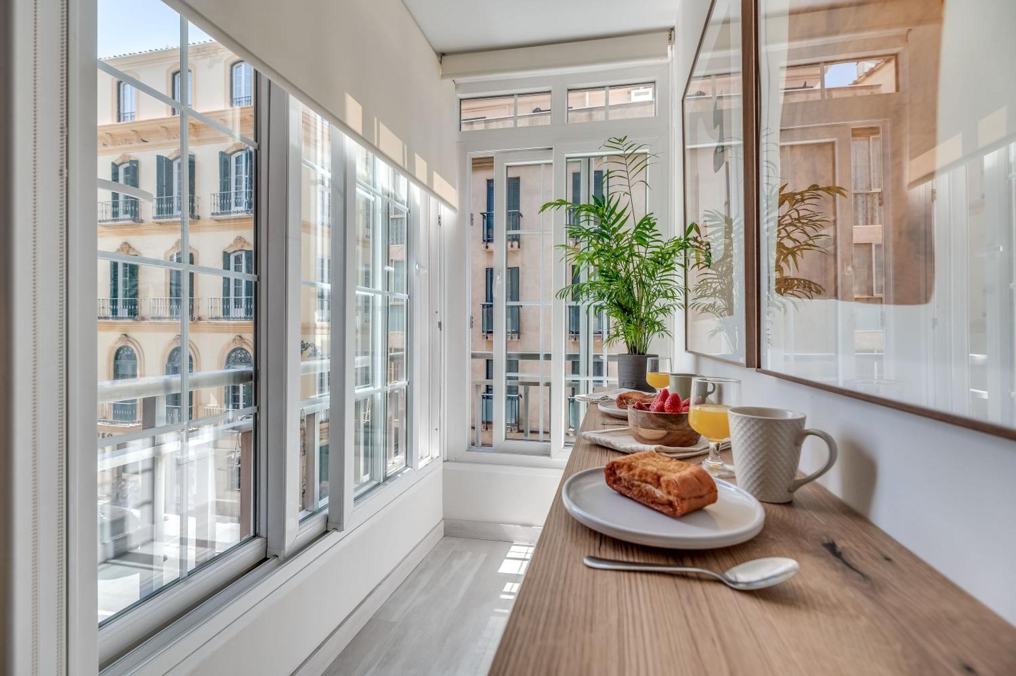 Victoria 16 Premium By Nagoa Homes Malaga Exterior photo