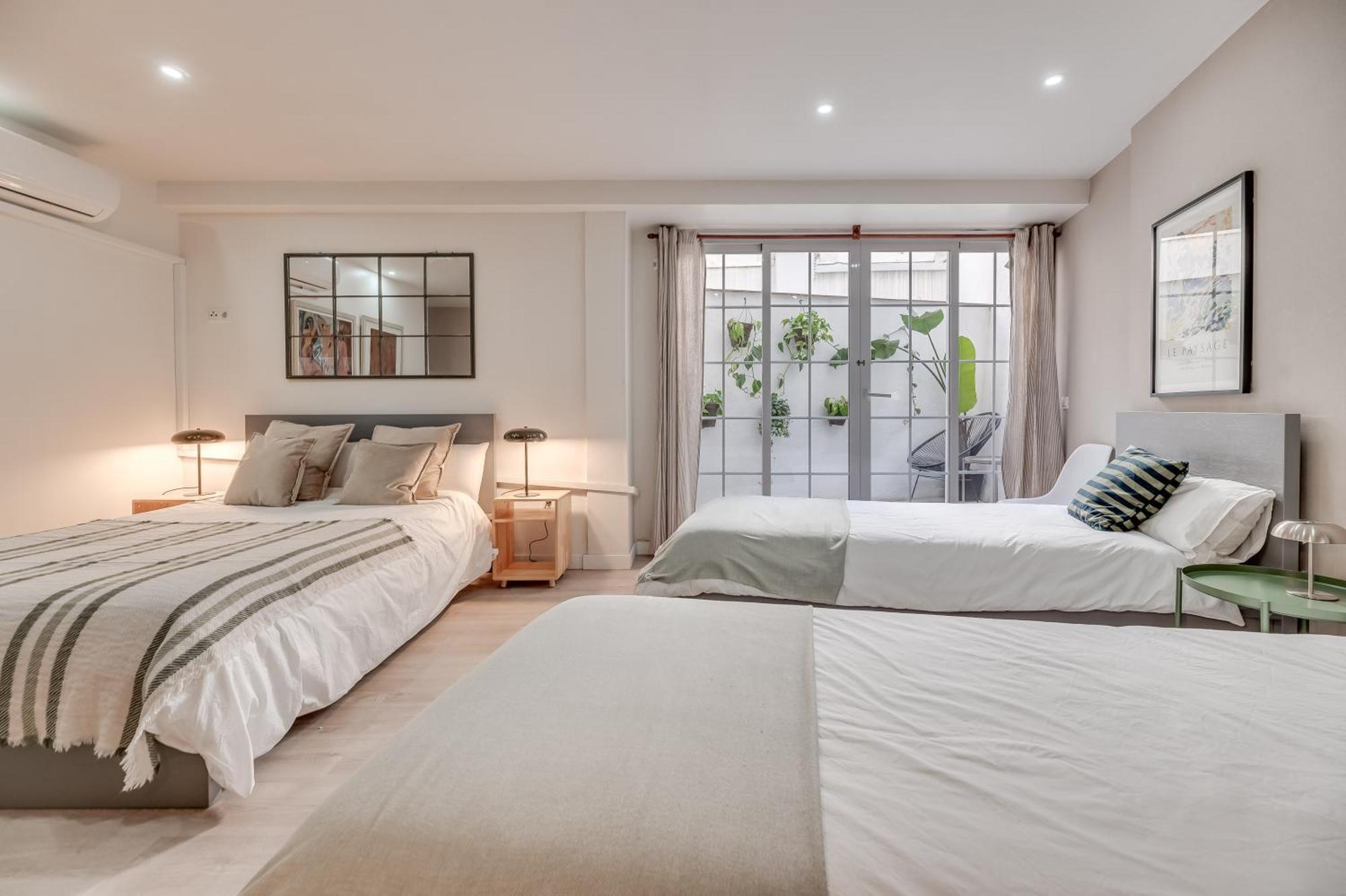 Victoria 16 Premium By Nagoa Homes Malaga Exterior photo