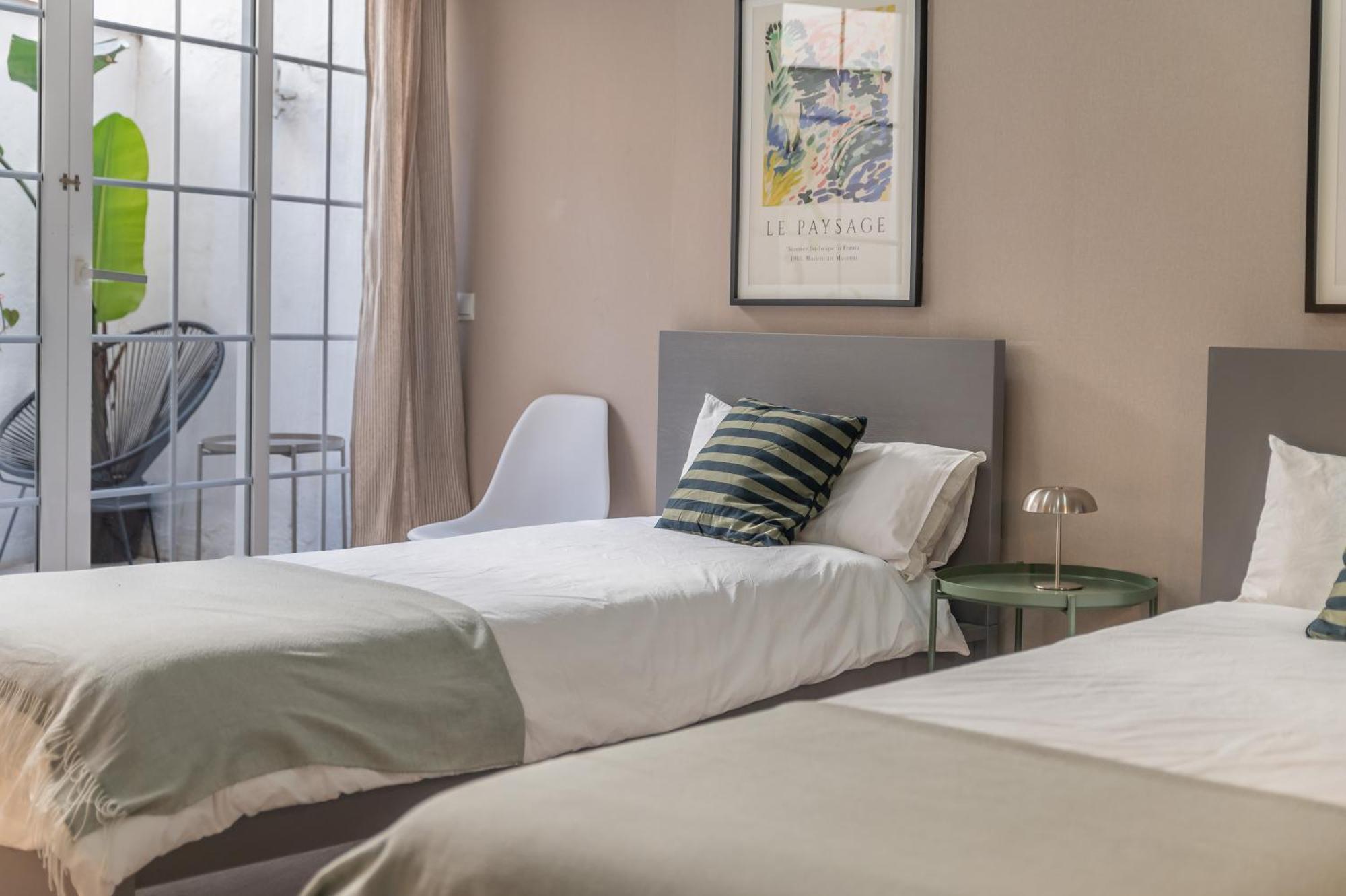 Victoria 16 Premium By Nagoa Homes Malaga Exterior photo