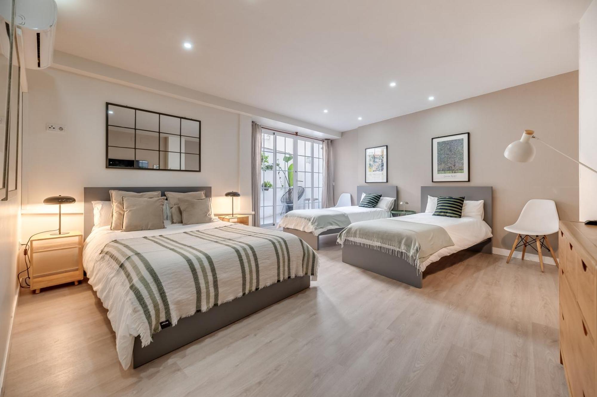 Victoria 16 Premium By Nagoa Homes Malaga Exterior photo